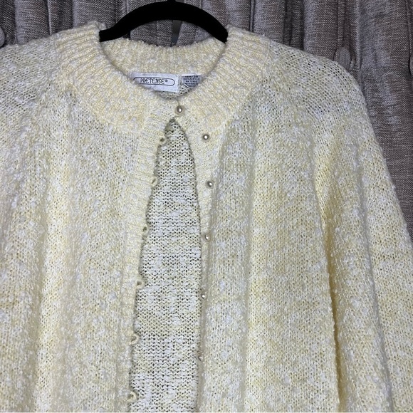 Vintage Pretense Yellow Boucle Pearl Button Cardigan Sweater Size 18W - Picture 3 of 12